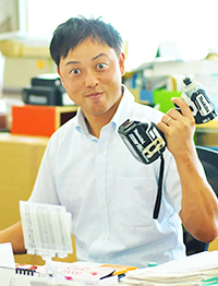 営業部開発課 佐藤 有